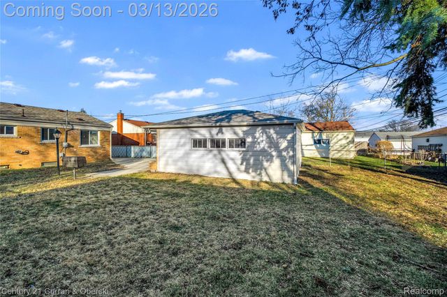 29699 Brown Court, Garden City, MI 48135