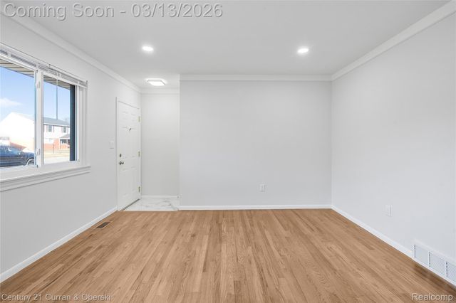 29699 Brown Court, Garden City, MI 48135