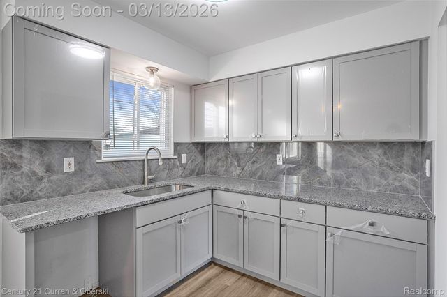 29699 Brown Court, Garden City, MI 48135