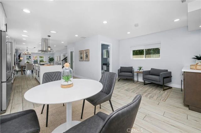 215 Knoxville Avenue, Huntington Beach, CA 92648