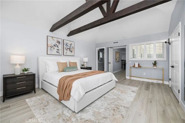215 Knoxville Avenue, Huntington Beach, CA 92648