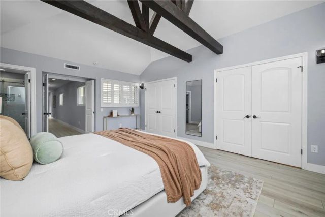 215 Knoxville Avenue, Huntington Beach, CA 92648