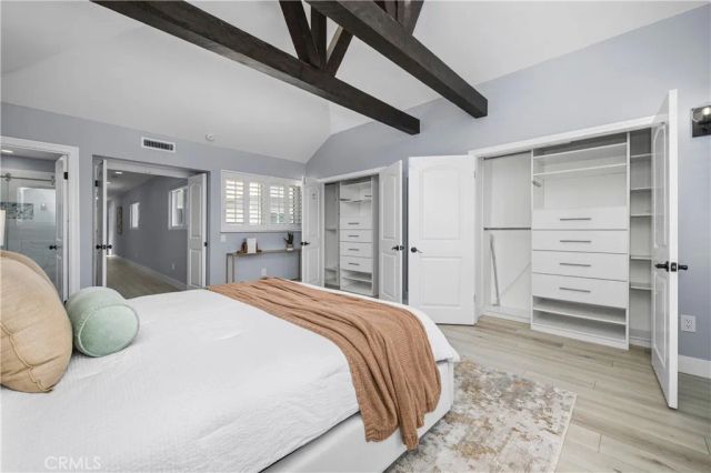 215 Knoxville Avenue, Huntington Beach, CA 92648