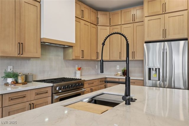 10555 Garden Rose Drive, Las Vegas, NV 89135