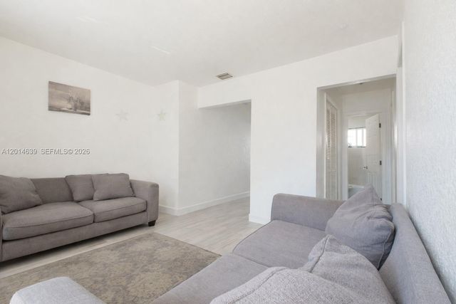 2480 NW 139th St, Opa-locka, FL 33054