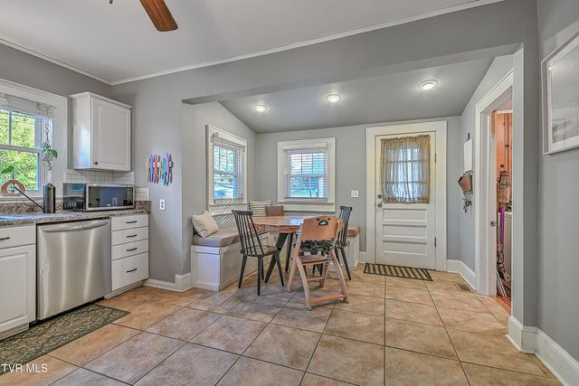 197 Woodland Drive, Johnson City, TN 37601