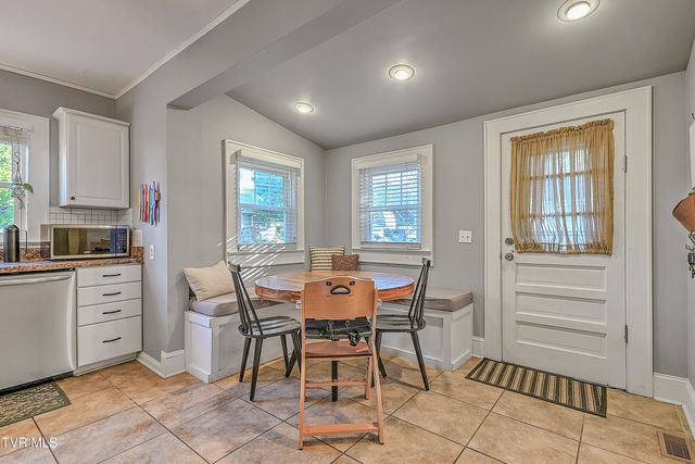 197 Woodland Drive, Johnson City, TN 37601