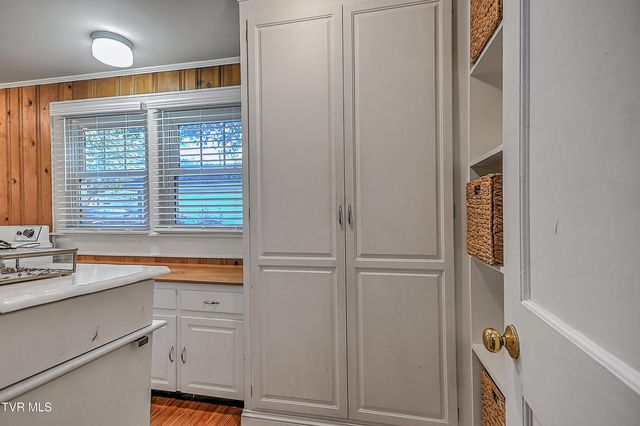 197 Woodland Drive, Johnson City, TN 37601