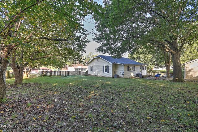 197 Woodland Drive, Johnson City, TN 37601