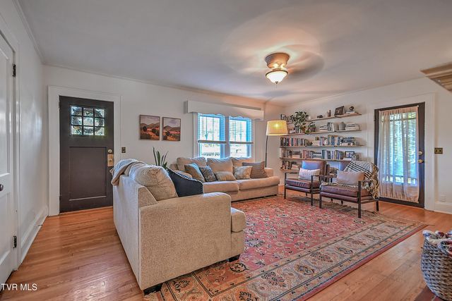 197 Woodland Drive, Johnson City, TN 37601