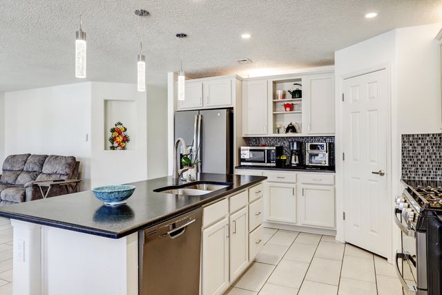 1511 21ST Avenue SE, Rio Rancho, NM 87124