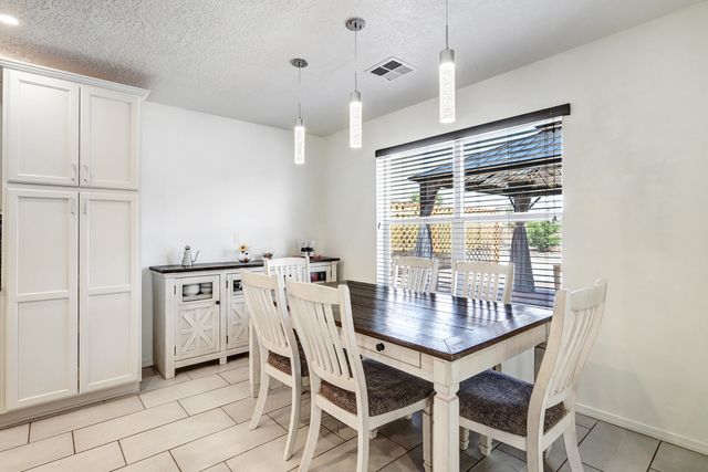 1511 21ST Avenue SE, Rio Rancho, NM 87124