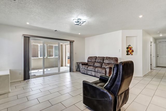 1511 21ST Avenue SE, Rio Rancho, NM 87124