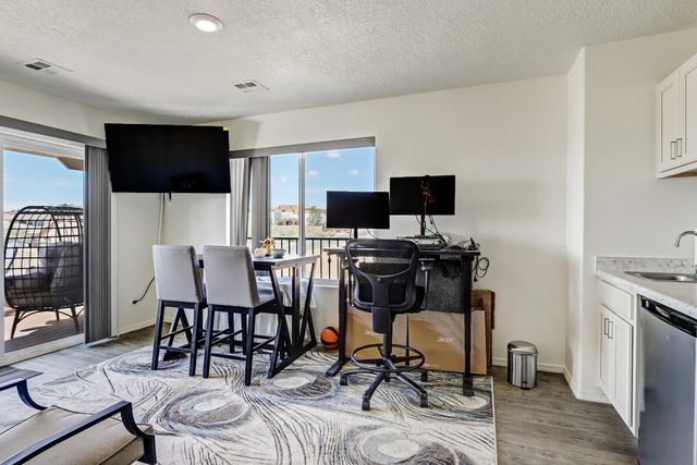 1511 21ST Avenue SE, Rio Rancho, NM 87124