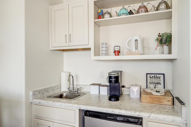 1511 21ST Avenue SE, Rio Rancho, NM 87124