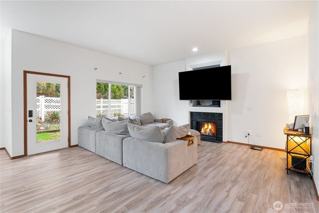 15428 SE 252nd Place, Covington, WA 98042