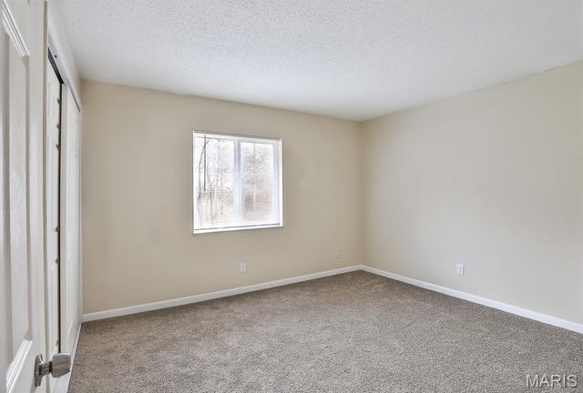 2800 Black Forest Drive C, Oakville, MO 63129