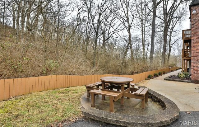 2800 Black Forest Drive C, Oakville, MO 63129