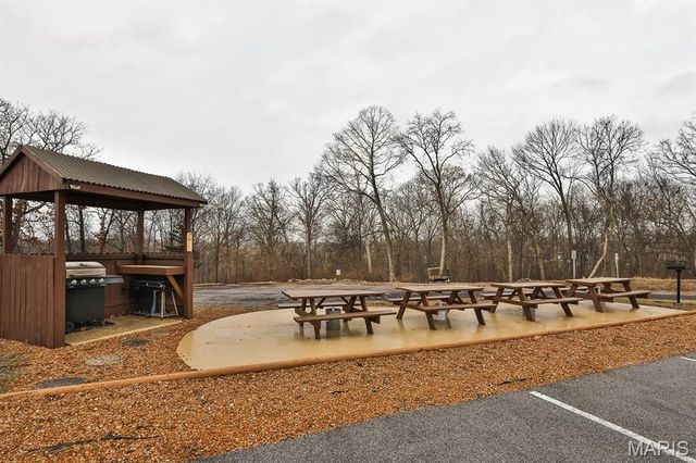 2800 Black Forest Drive C, Oakville, MO 63129