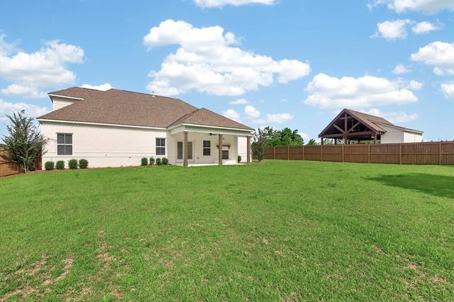 105 Charleston Mills, Midland City, AL 36350
