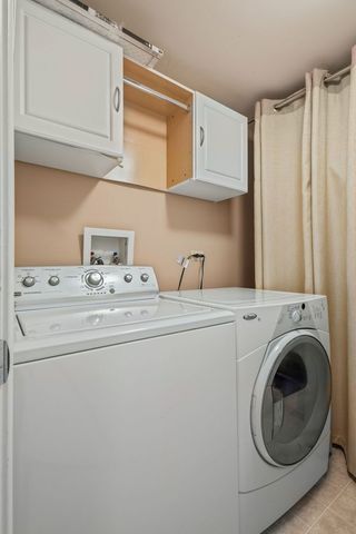 855 E 22nd Street 214, Lombard, IL 60148