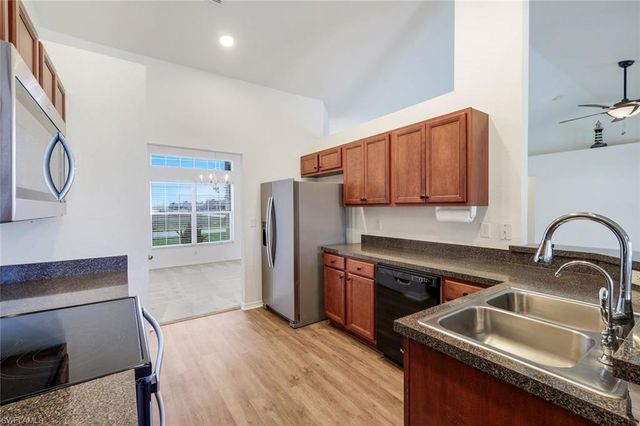 1207 NW 15th TER, Cape Coral, FL 33993