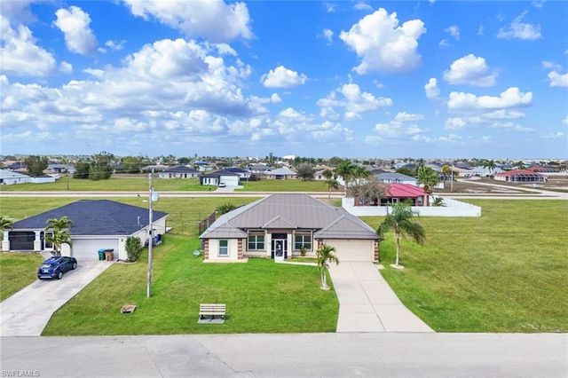 1207 NW 15th TER, Cape Coral, FL 33993