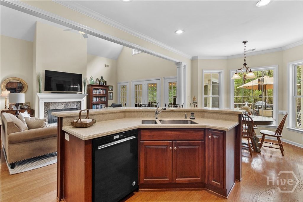 Image 18 of property listing at 430 Fancy Court, Richmond Hill, GA 31324