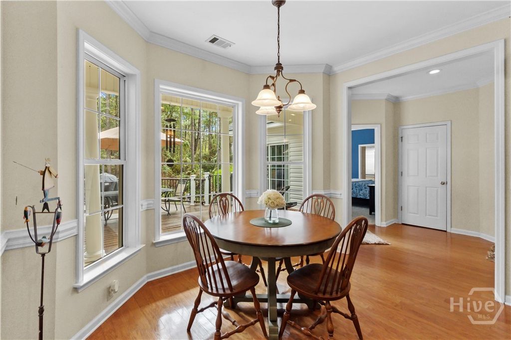 Image 20 of property listing at 430 Fancy Court, Richmond Hill, GA 31324