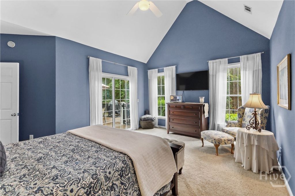 Image 22 of property listing at 430 Fancy Court, Richmond Hill, GA 31324
