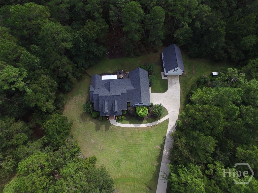Image 45 of property listing at 430 Fancy Court, Richmond Hill, GA 31324