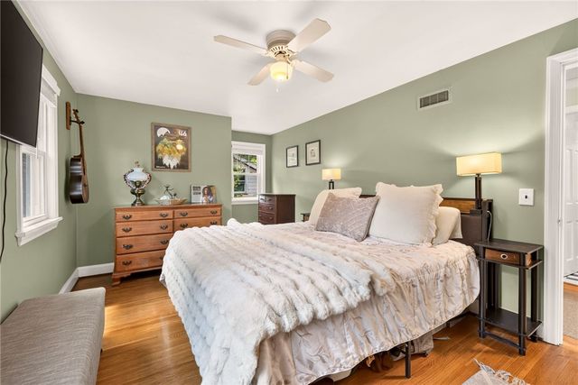 330 Colebourne Road, Rochester, NY 14609