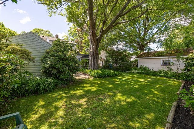 330 Colebourne Road, Rochester, NY 14609
