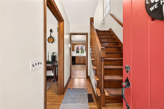 330 Colebourne Road, Rochester, NY 14609