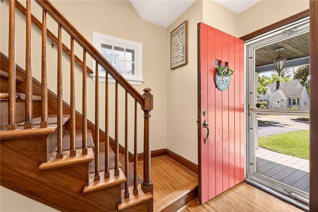 330 Colebourne Road, Rochester, NY 14609