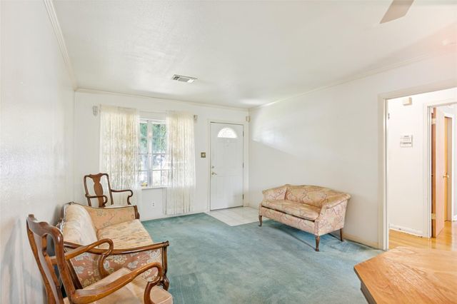 5614 Westover Street, Houston, TX 77033