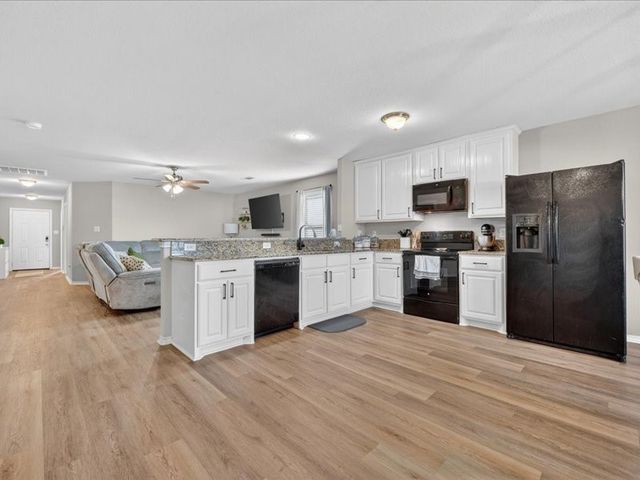 1816 Wickham Drive, Burleson, TX 76028