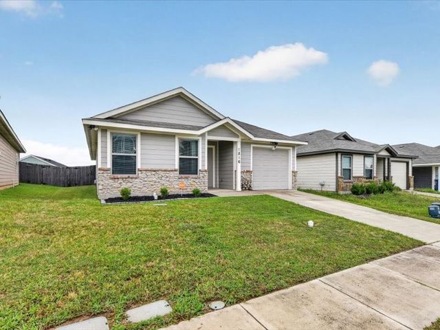 1816 Wickham Drive, Burleson, TX 76028