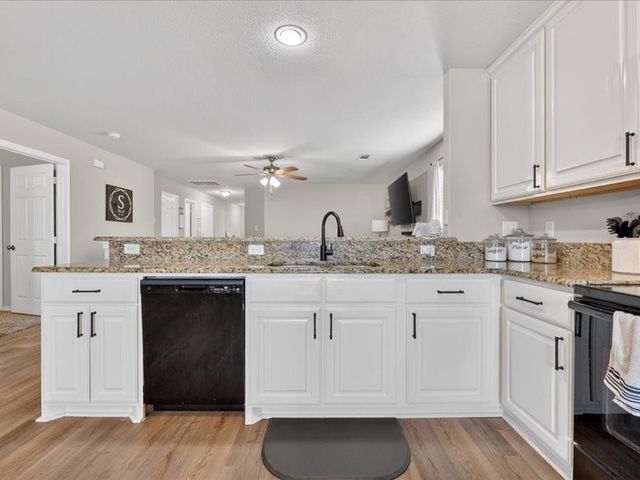 1816 Wickham Drive, Burleson, TX 76028