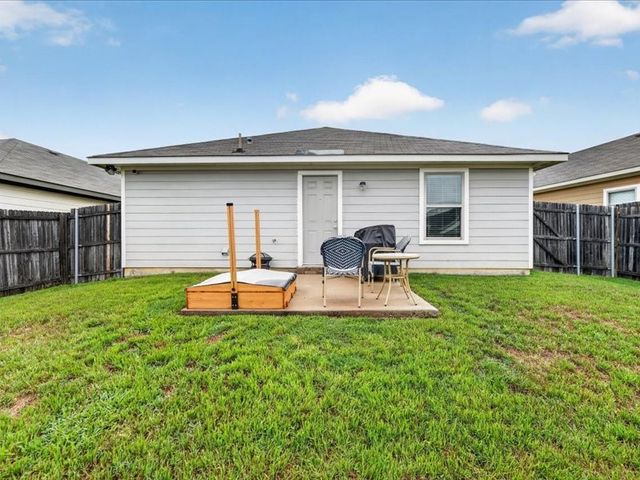 1816 Wickham Drive, Burleson, TX 76028