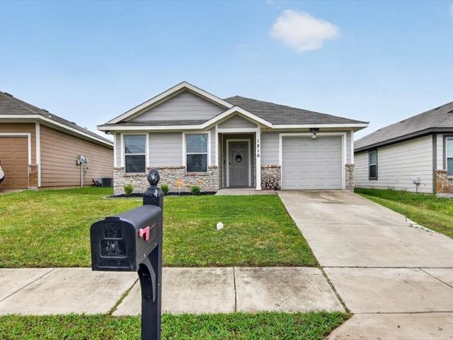 1816 Wickham Drive, Burleson, TX 76028