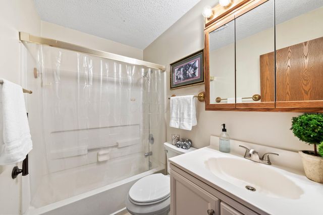797 Timber Way Drive, 16C, Columbus, OH 43085