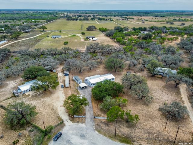 190 Bailee Cir, Poteet, TX 78065