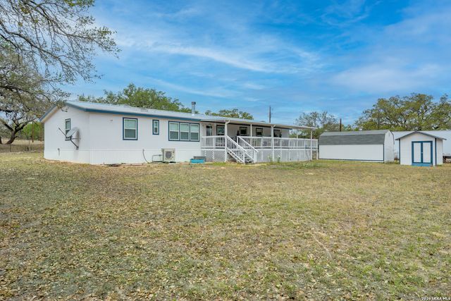 190 Bailee Cir, Poteet, TX 78065