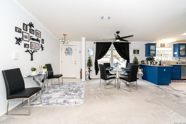 190 Bailee Cir, Poteet, TX 78065