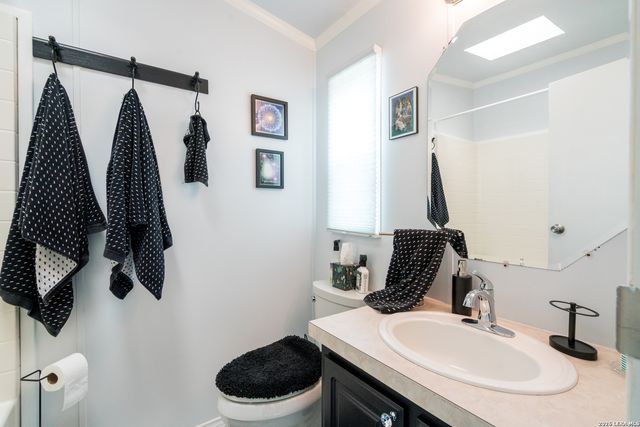 190 Bailee Cir, Poteet, TX 78065