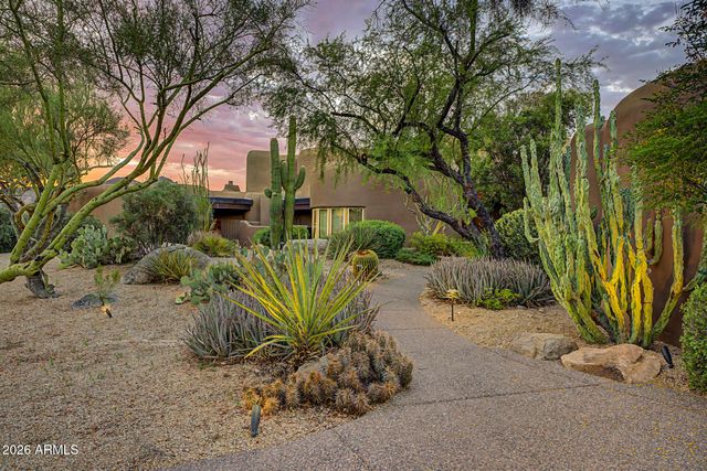 7704 E BLACK MOUNTAIN Road, Scottsdale, AZ 85266