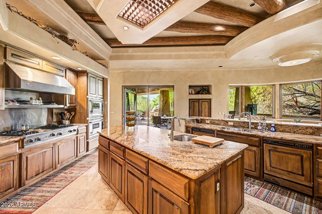 7704 E BLACK MOUNTAIN Road, Scottsdale, AZ 85266