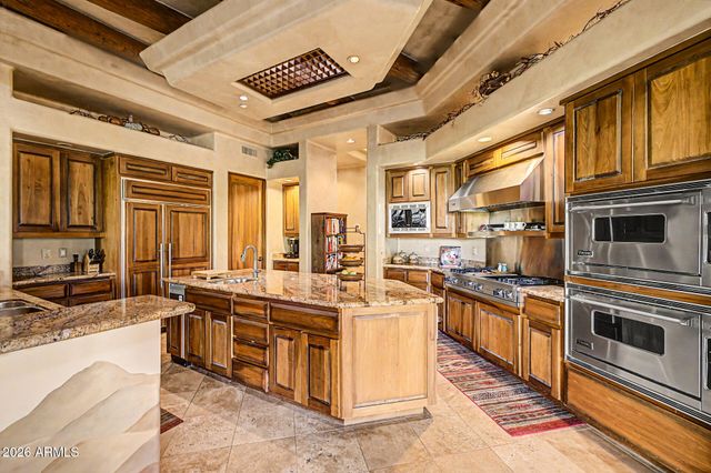 7704 E BLACK MOUNTAIN Road, Scottsdale, AZ 85266