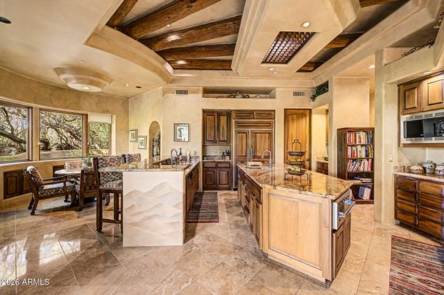 7704 E BLACK MOUNTAIN Road, Scottsdale, AZ 85266